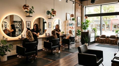 Illustration of Braun-N-Beauty, beauty salon in Fergus Falls, MN